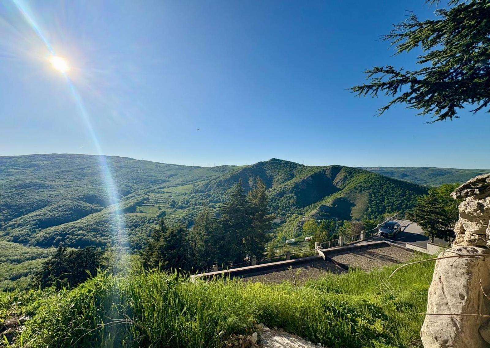 Basilicata Al Volo Vandrarhem Brindisi di Montagna Exteriör bild